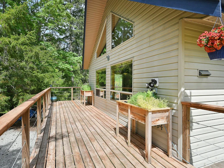 5794 Trout Lake Road, Halfmoon Bay, BC, V7Z 1H1 - 6