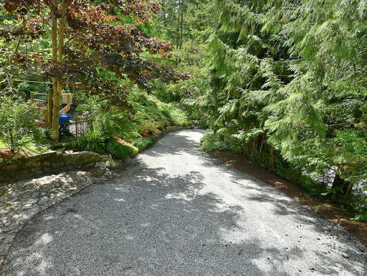 5794 Trout Lake Road, Halfmoon Bay, BC, V7Z 1H1 - 27