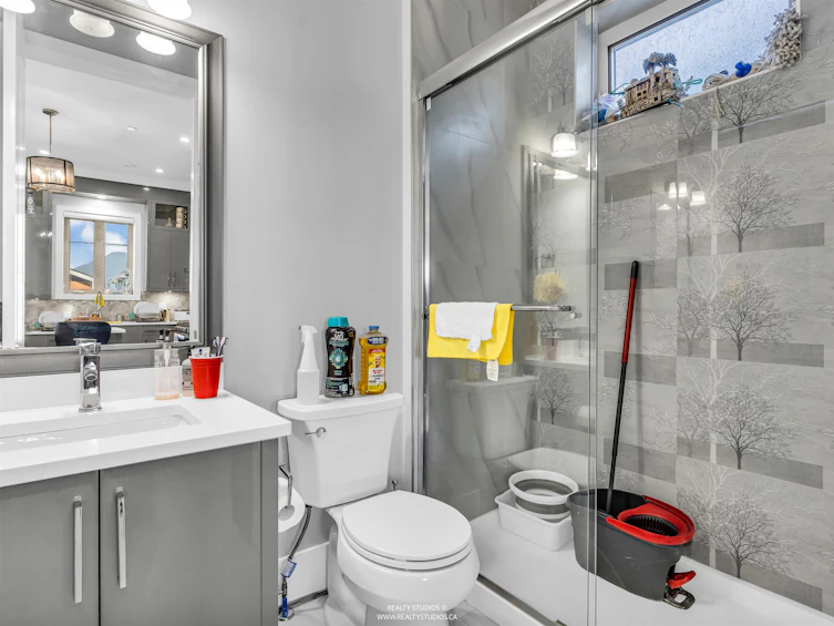 2889 Mcgill Street, Vancouver, BC, V5K 1H7 - 12
