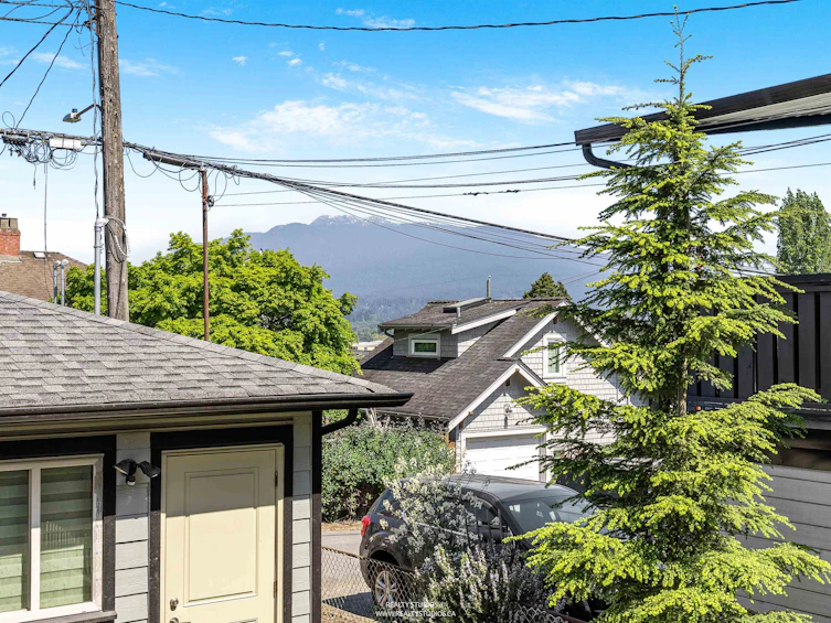 2889 Mcgill Street, Vancouver, BC, V5K 1H7 - 26