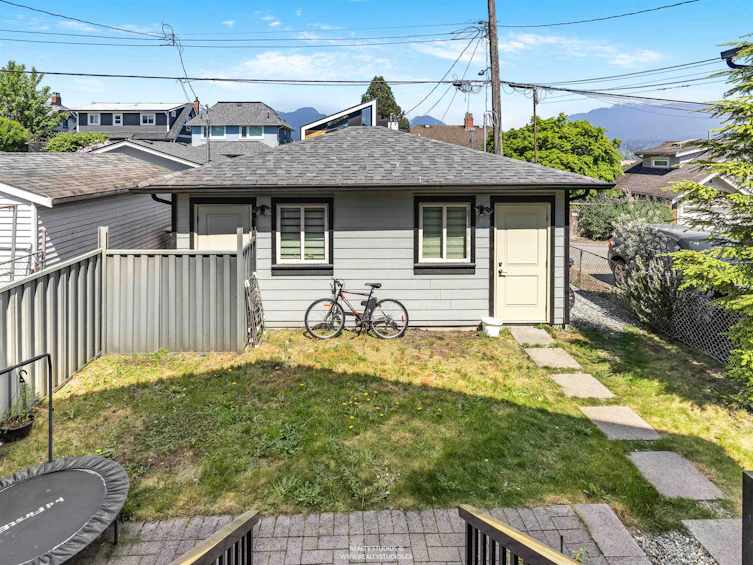 2889 Mcgill Street, Vancouver, BC, V5K 1H7 - 25