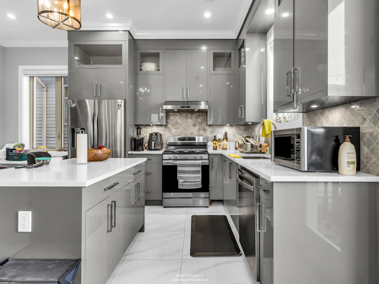 2889 Mcgill Street, Vancouver, BC, V5K 1H7 - 9