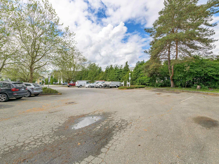 214-5906 176a Street, Surrey, BC, V3S 4H7 - 32