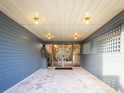214-5906 176a Street - 4