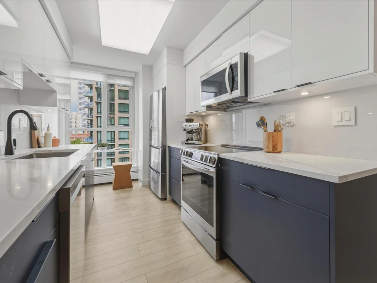 1203-1010 Burnaby Street, Vancouver, BC, V6E 4L8 - 7
