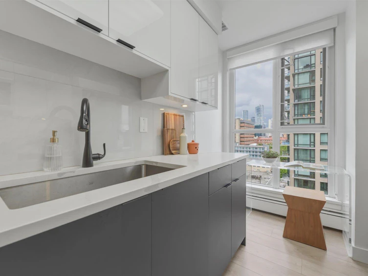 1203-1010 Burnaby Street, Vancouver, BC, V6E 4L8 - 10