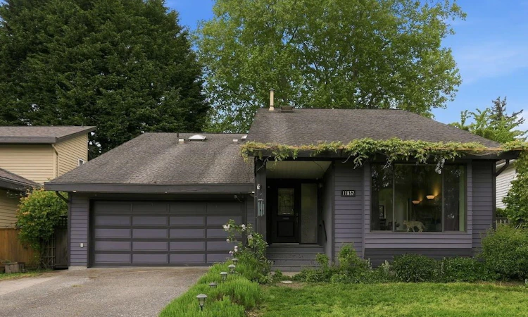 11837 Alderwood Crescent