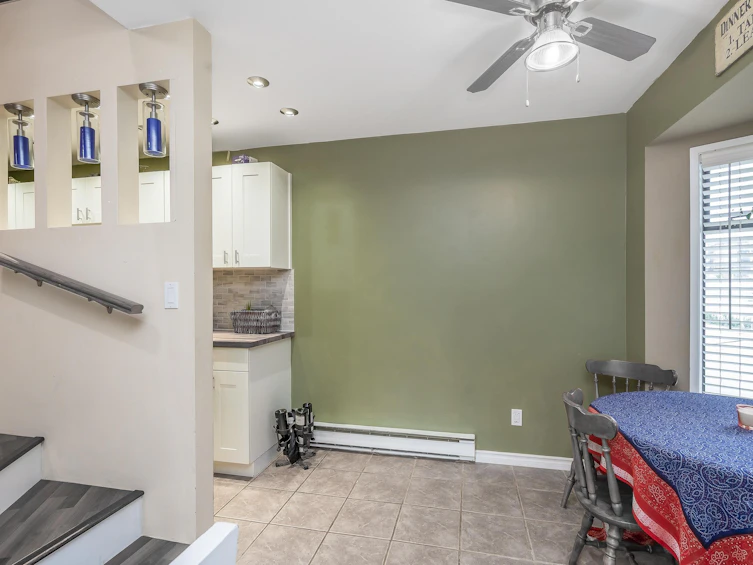 1-11869 223rd Street, Maple Ridge, BC, V2X 5Y2 - 11