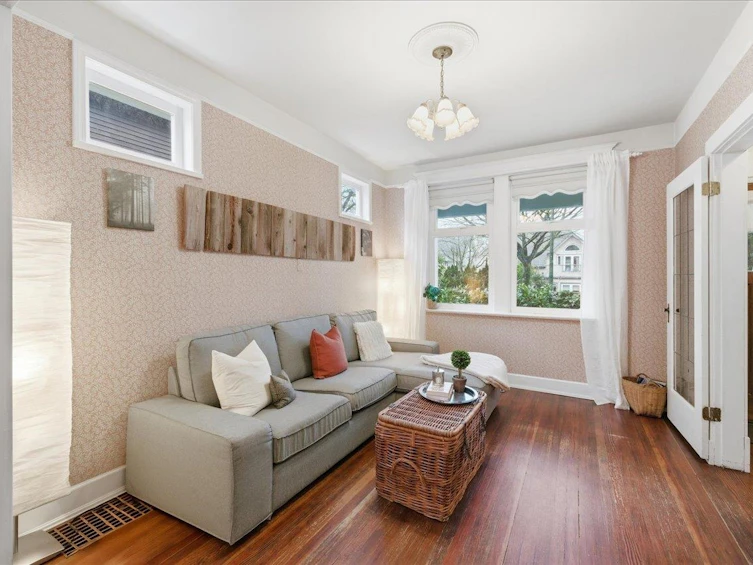 2232 W 14th Avenue, Vancouver, BC, V6K 2W1 - 6
