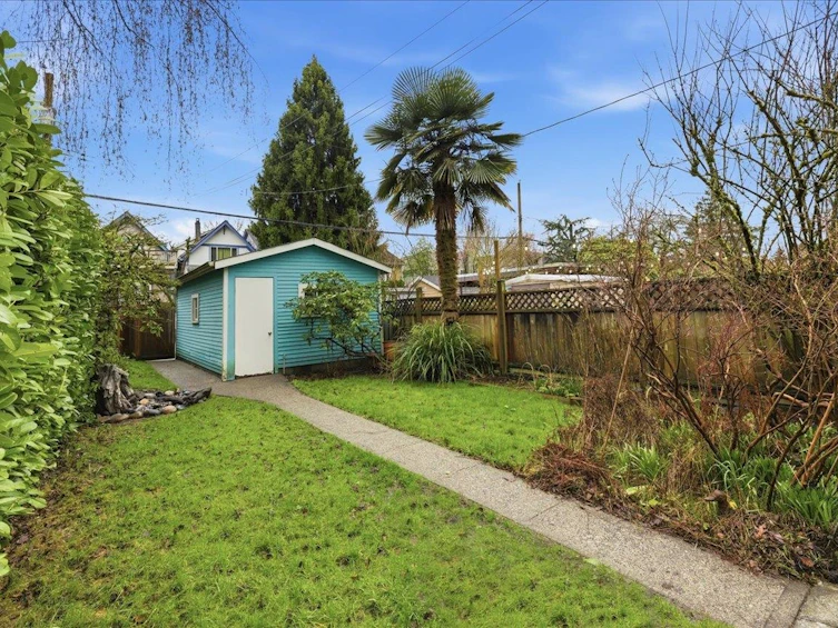 2232 W 14th Avenue, Vancouver, BC, V6K 2W1 - 27