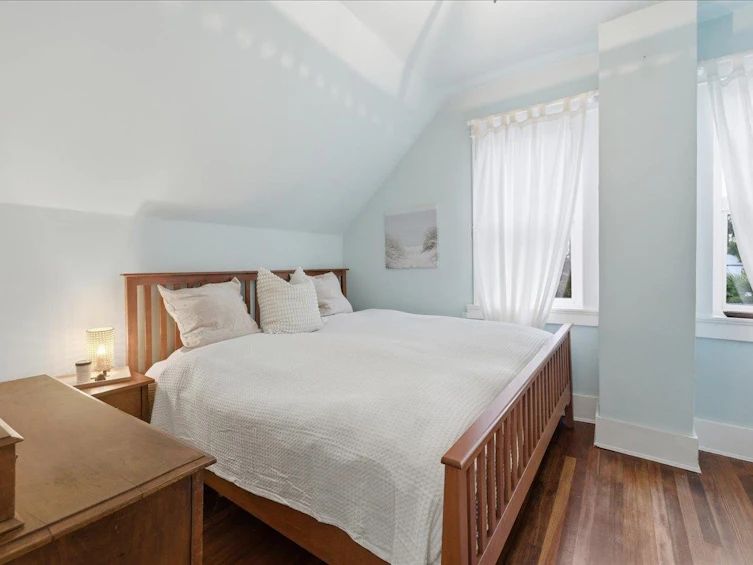 2232 W 14th Avenue, Vancouver, BC, V6K 2W1 - 17