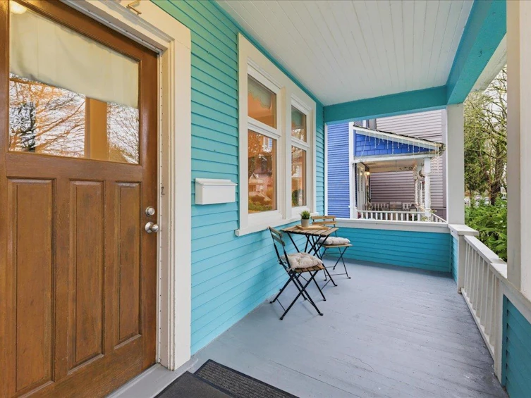 2232 W 14th Avenue, Vancouver, BC, V6K 2W1 - 2