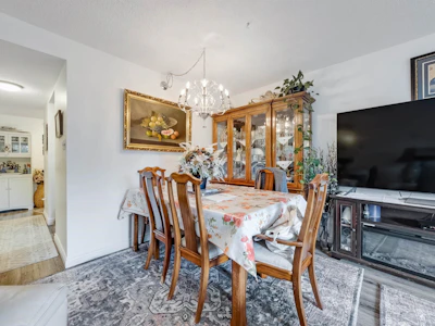 1101-6595 Willingdon Avenue - 3