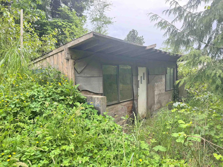 5701 Wharf Road, Sechelt, BC, V0N 3A3 - 2