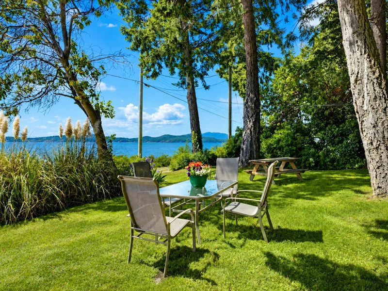 8622 Espl Merry Island, Secret Cove BC