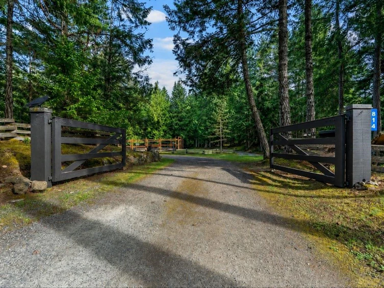 814 Beechwood Drive, Mayne Island, BC, V0N 2J2 - 37