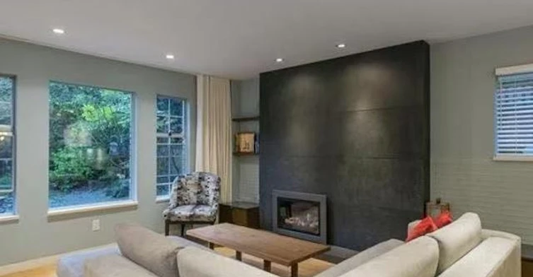 Main, 4533 W 16th Ave, Vancouver, BC, V6R 3E8