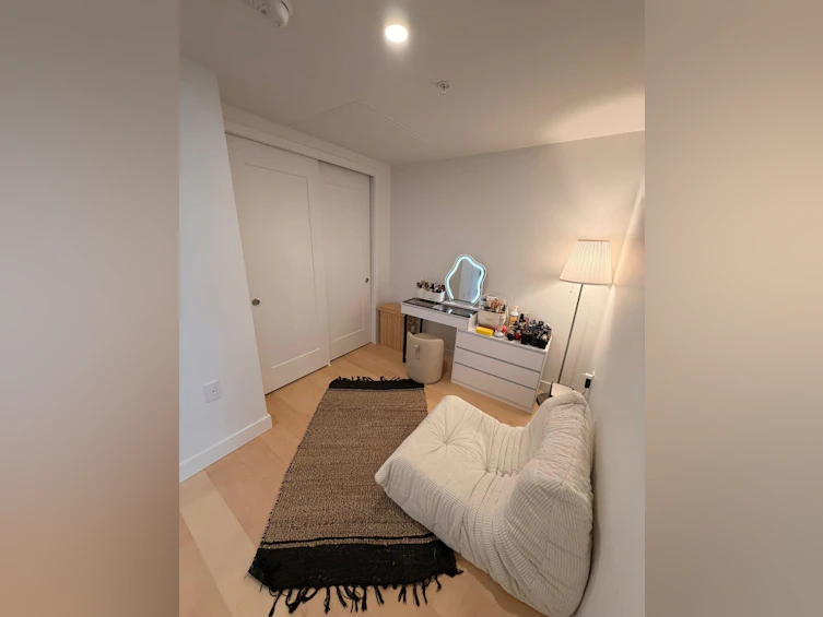 515-135 E 13th Street, North Vancouver, BC, V7L 0J8 - 16