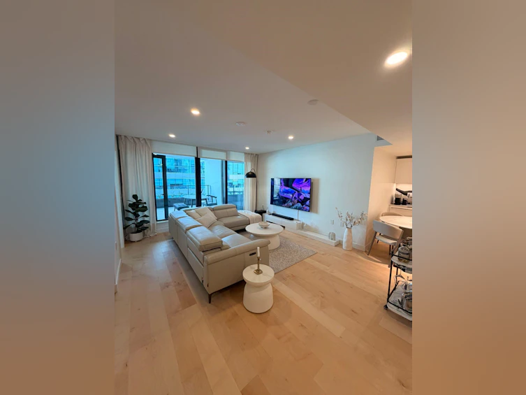 515-135 E 13th Street, North Vancouver, BC, V7L 0J8 - 3