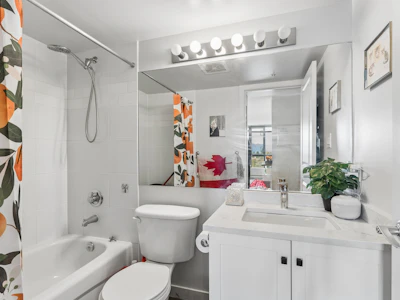1209-3588 Crowley Drive - 5