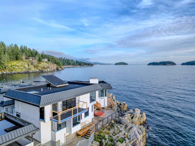 5482 Hill Road - 5