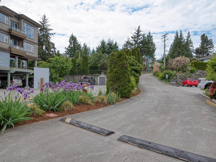 121-5780 Trail Avenue, Sechelt, BC, V7Z 0K5 - 37