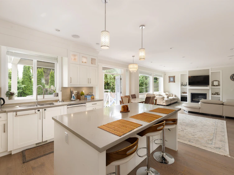 481 W Windsor Road, North Vancouver, BC, V7N 2N5 - 19
