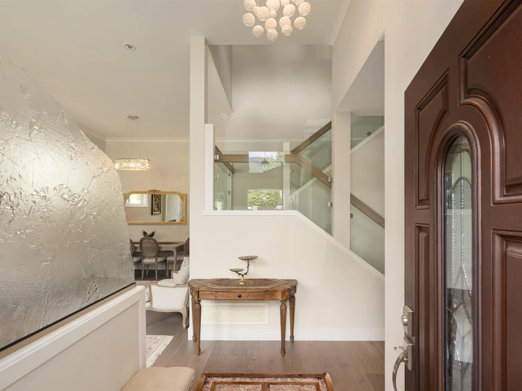 481 W Windsor Road, North Vancouver, BC, V7N 2N5 - 5