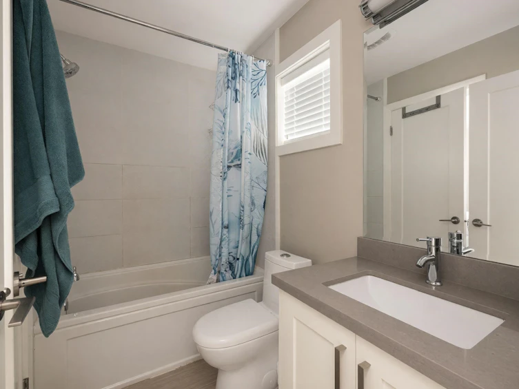 481 W Windsor Road, North Vancouver, BC, V7N 2N5 - 26