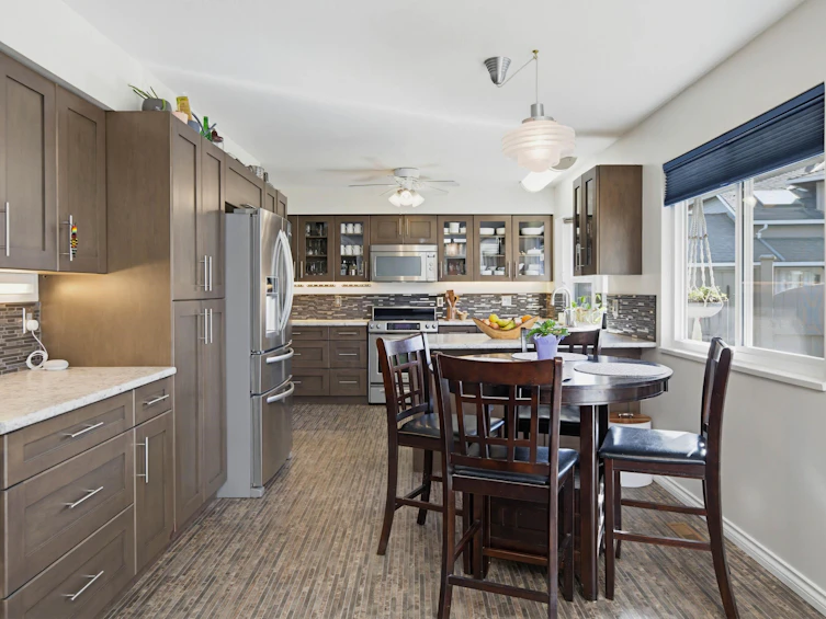 6117 W Boundary Drive, Surrey, BC, V3X 2A5 - 10