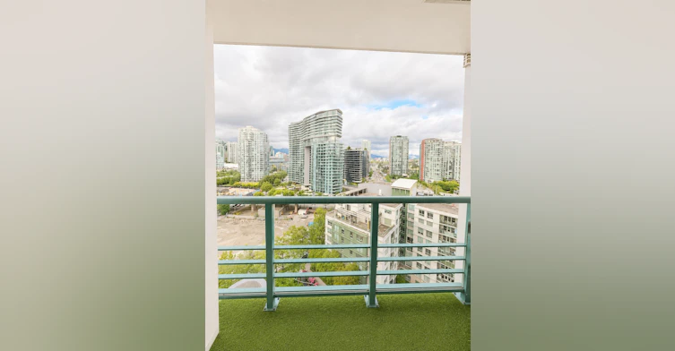 1802-1033 Marinaside, Vancouver, BC, V6Z 3A3 - 11