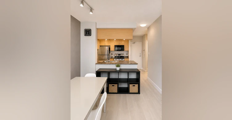 1802-1033 Marinaside, Vancouver, BC, V6Z 3A3 - 6