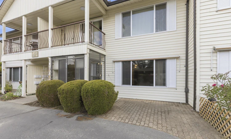 108-2853 W Bourquin Crescent