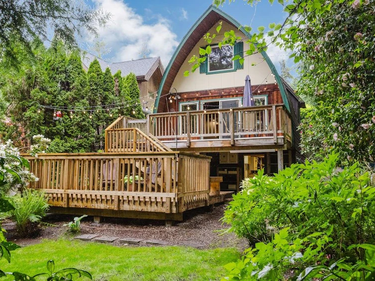 2829 Lower Road, Roberts Creek, BC, V0N 2W4 - 2