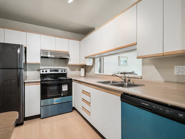 305-7459 Moffatt Road, Richmond, BC, V6Y 1X9 - 11