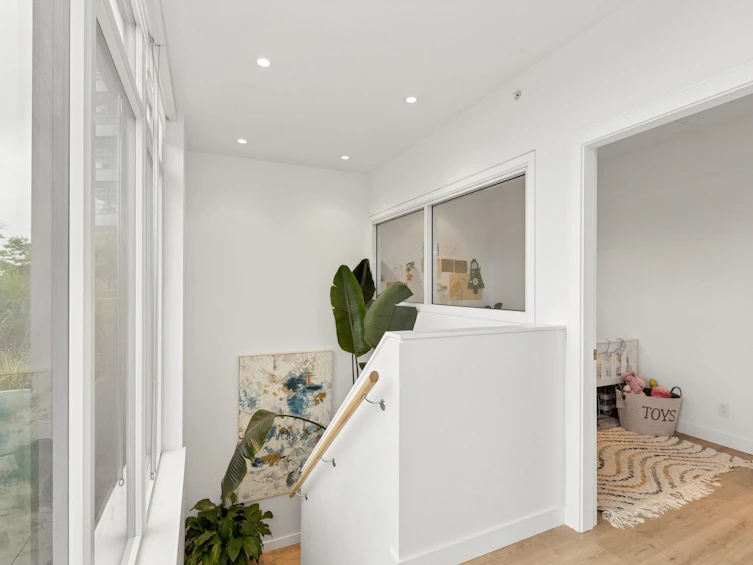 611-1500 Fern Street, North Vancouver, BC, V7J 0E6 - 24