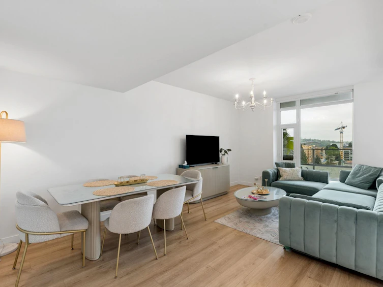 611-1500 Fern Street, North Vancouver, BC, V7J 0E6 - 4