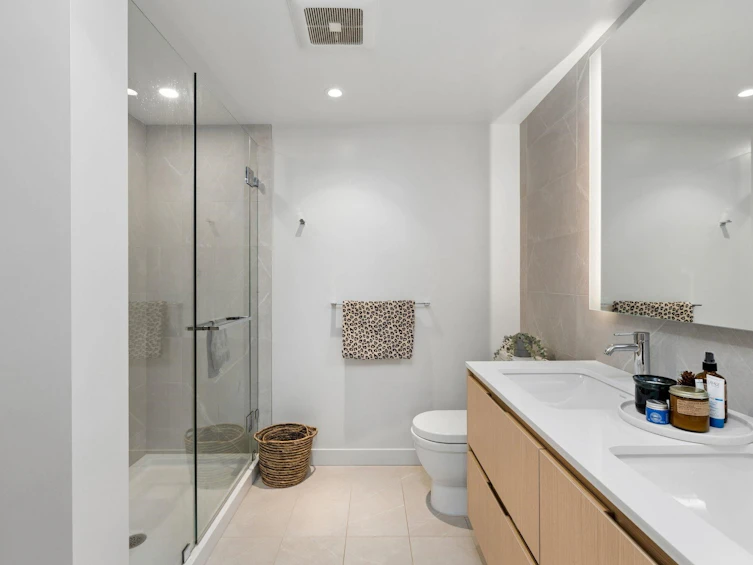 611-1500 Fern Street, North Vancouver, BC, V7J 0E6 - 20