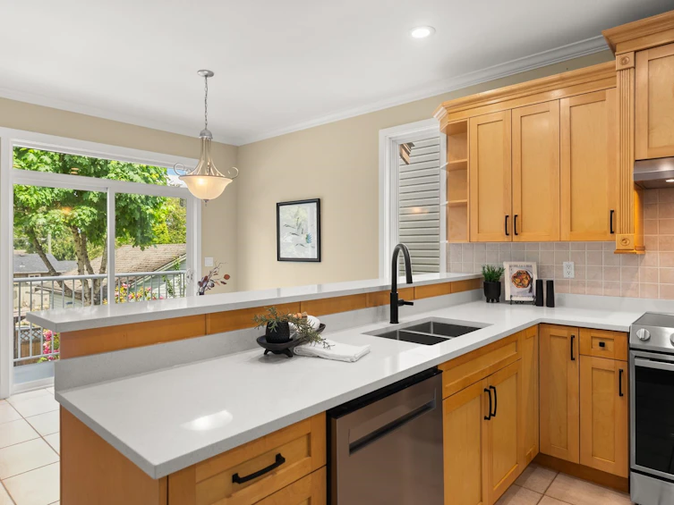 14781 59a Avenue, Surrey, BC, V3S 0R6 - 11