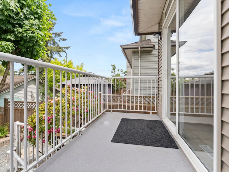 14781 59a Avenue, Surrey, BC, V3S 0R6 - 15