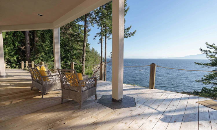 11677 Sunshine Coast Highway