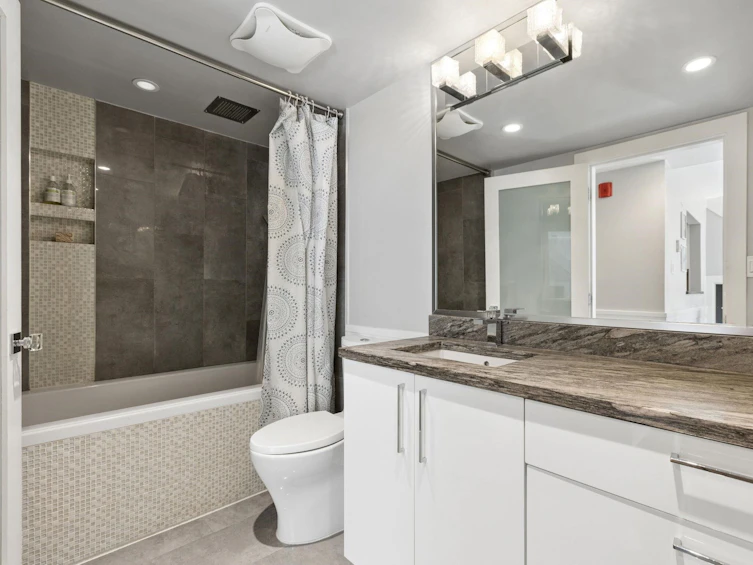 303-1702 Chesterfield Avenue, North Vancouver, BC, V7M 2P1 - 23