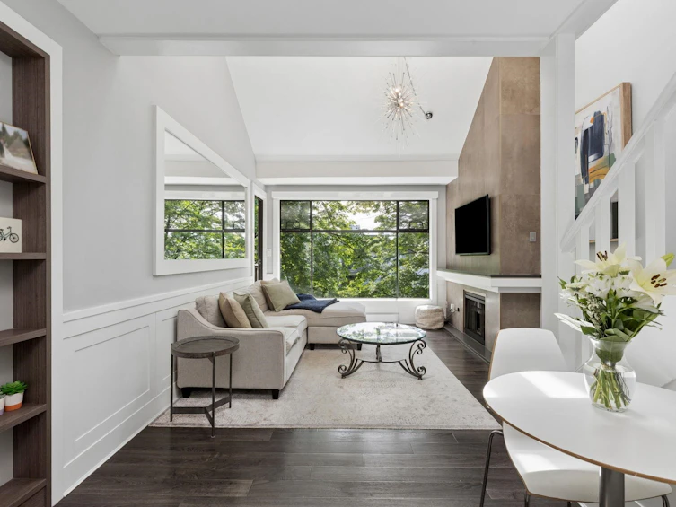 303-1702 Chesterfield Avenue, North Vancouver, BC, V7M 2P1 - 3