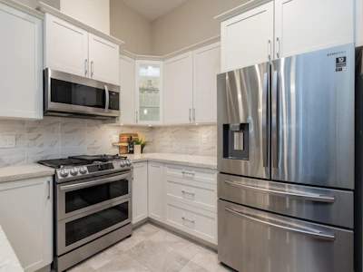 609-20325 85 Avenue - 5