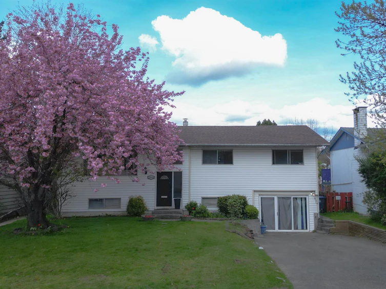 11064 Swan Crescent, Surrey, BC, V3R 5B6