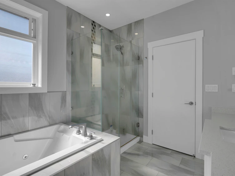2725 Lefeuvre Road, Abbotsford, BC, V4X 1H5 - 32