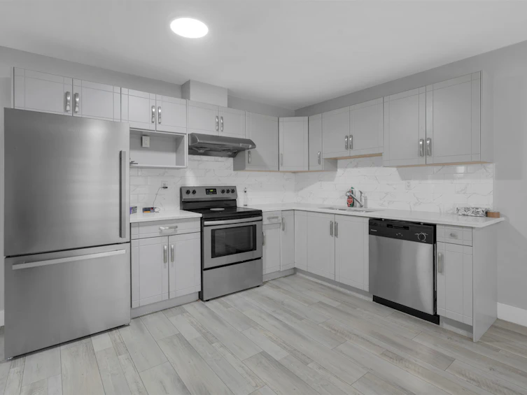 2725 Lefeuvre Road, Abbotsford, BC, V4X 1H5 - 23
