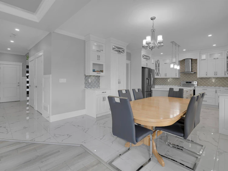 2725 Lefeuvre Road, Abbotsford, BC, V4X 1H5 - 9