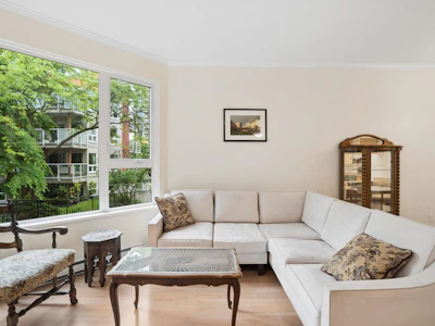 225-1150 Quayside Drive - 4