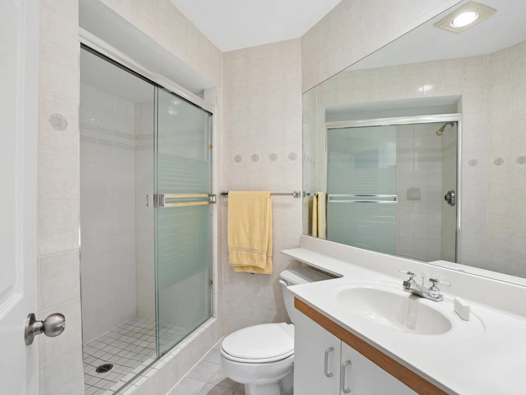 225-1150 Quayside Drive, New Westminster, BC, V3M 6E1 - 21